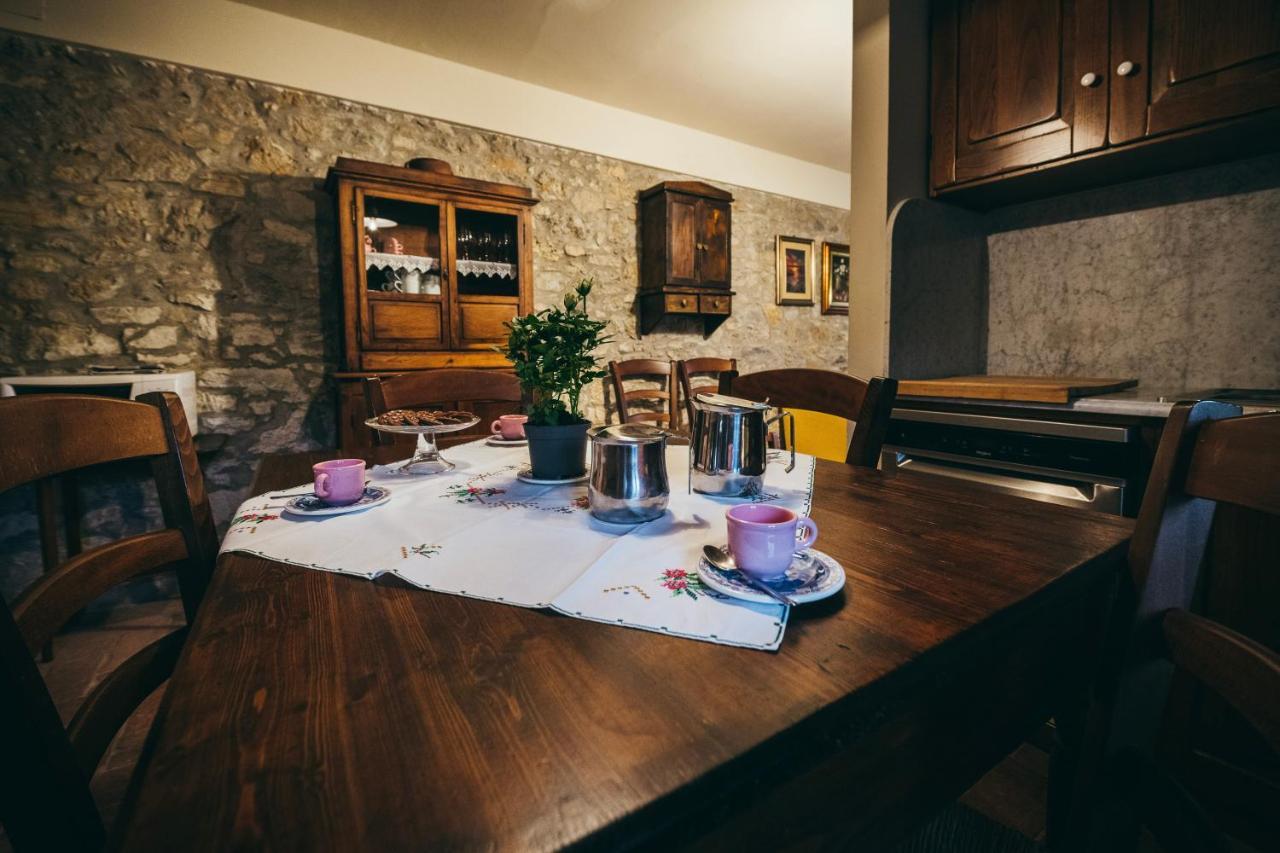 Casa Vacanza La Pozza Molazzana エクステリア 写真